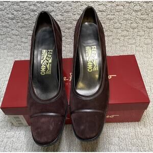 Salvatore Ferragamo Brown Calf Suede Felice Pumps Womens 9B Box Heels